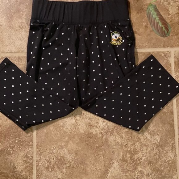 Oregon Ducks Champion Capri Athletic Pants - Picture 7 of 8